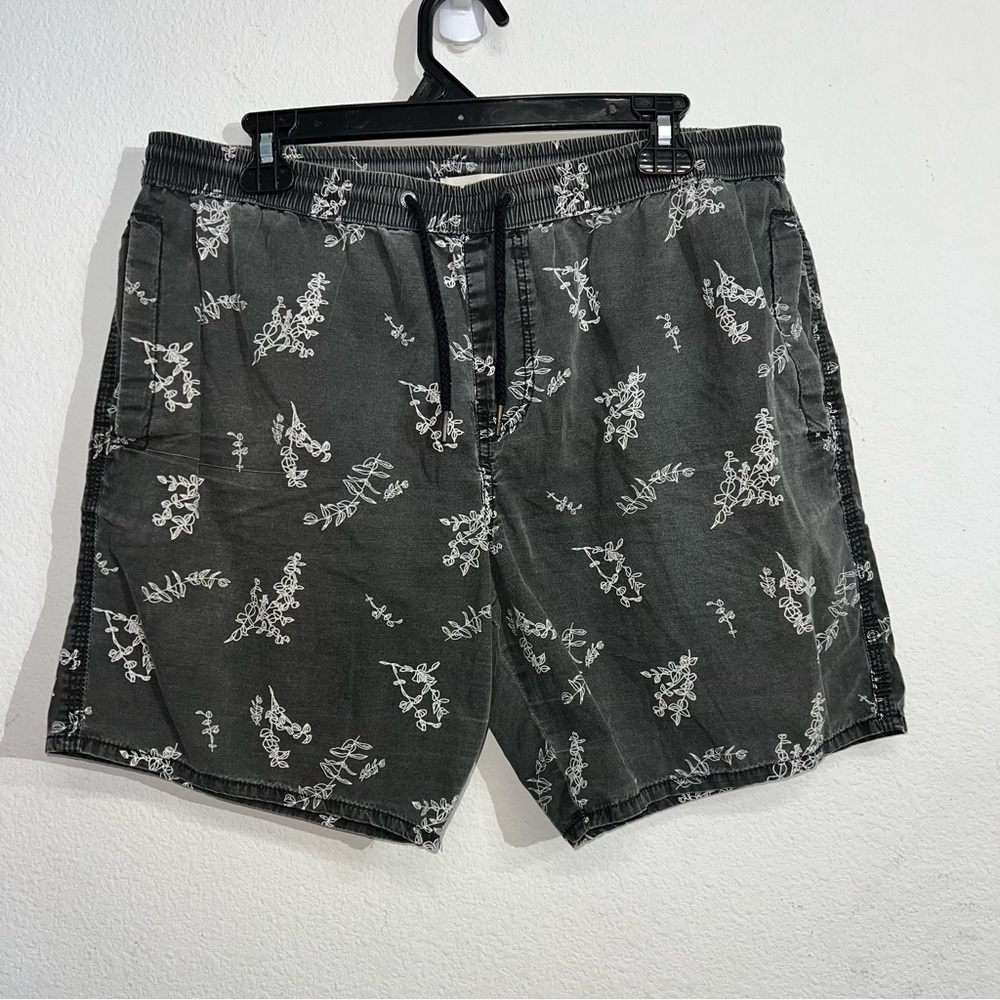 Cotton On Beach Shorts Mens LARGE Charcoal Gray Elastic Waist‎ Pockets